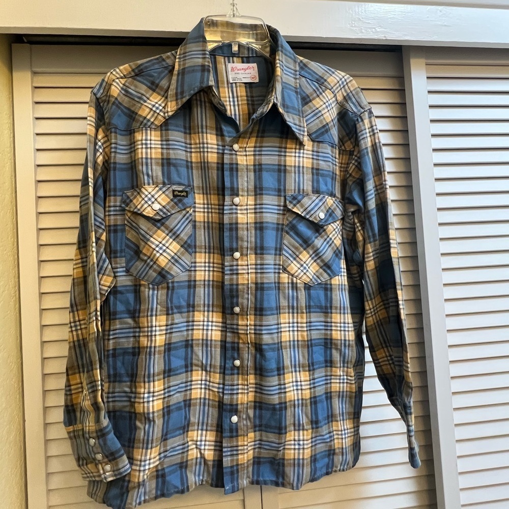 Wranglers Mens Plaid Pre-Shrunk Pearl Snap Shirt